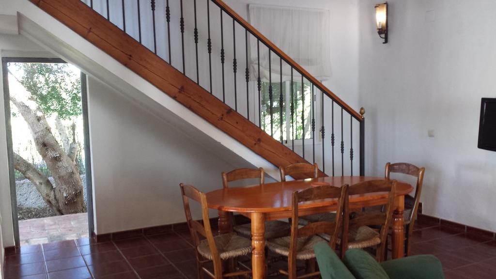 Casas Isabel * Zahora