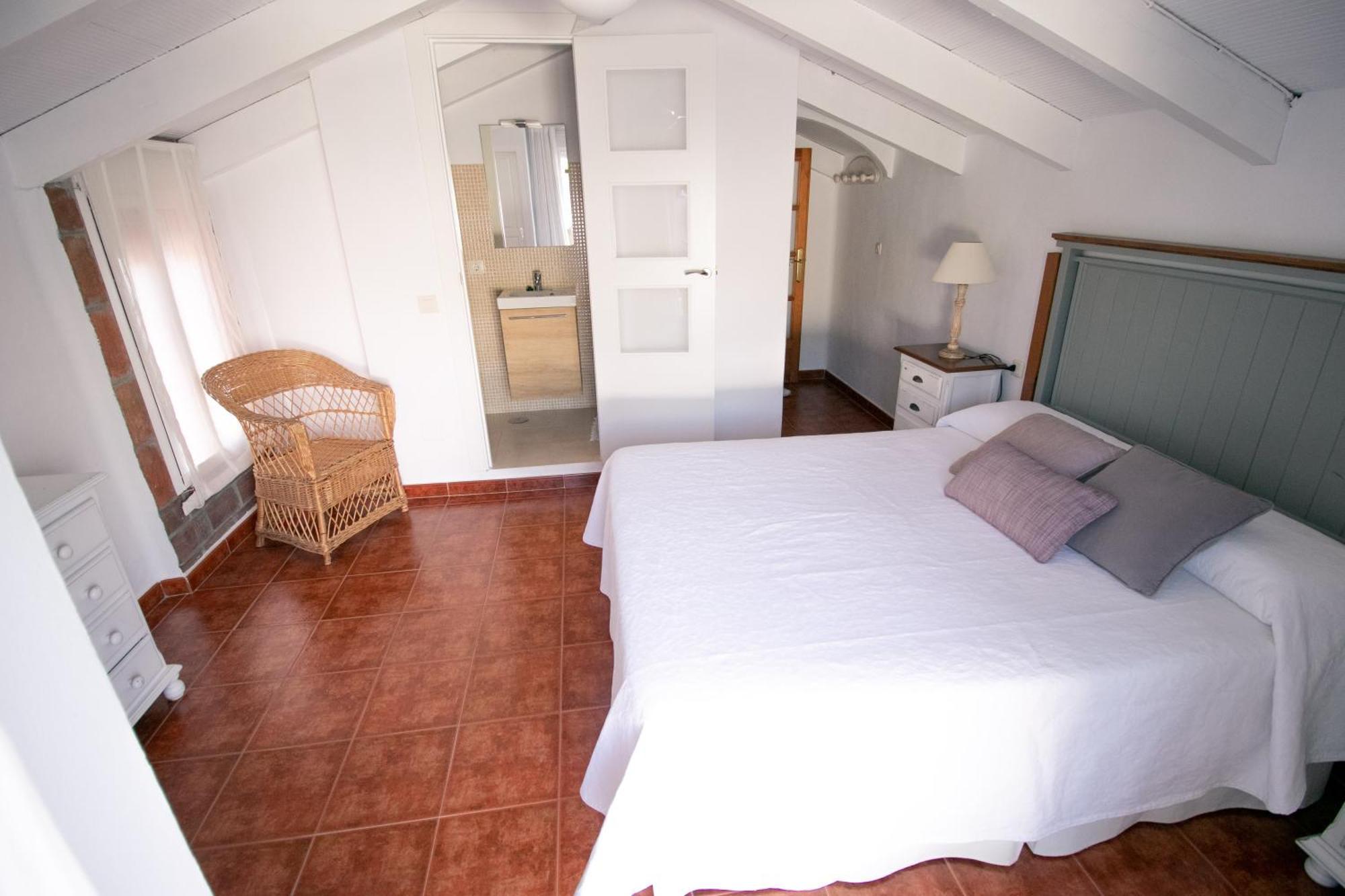 Country house Casas Isabel