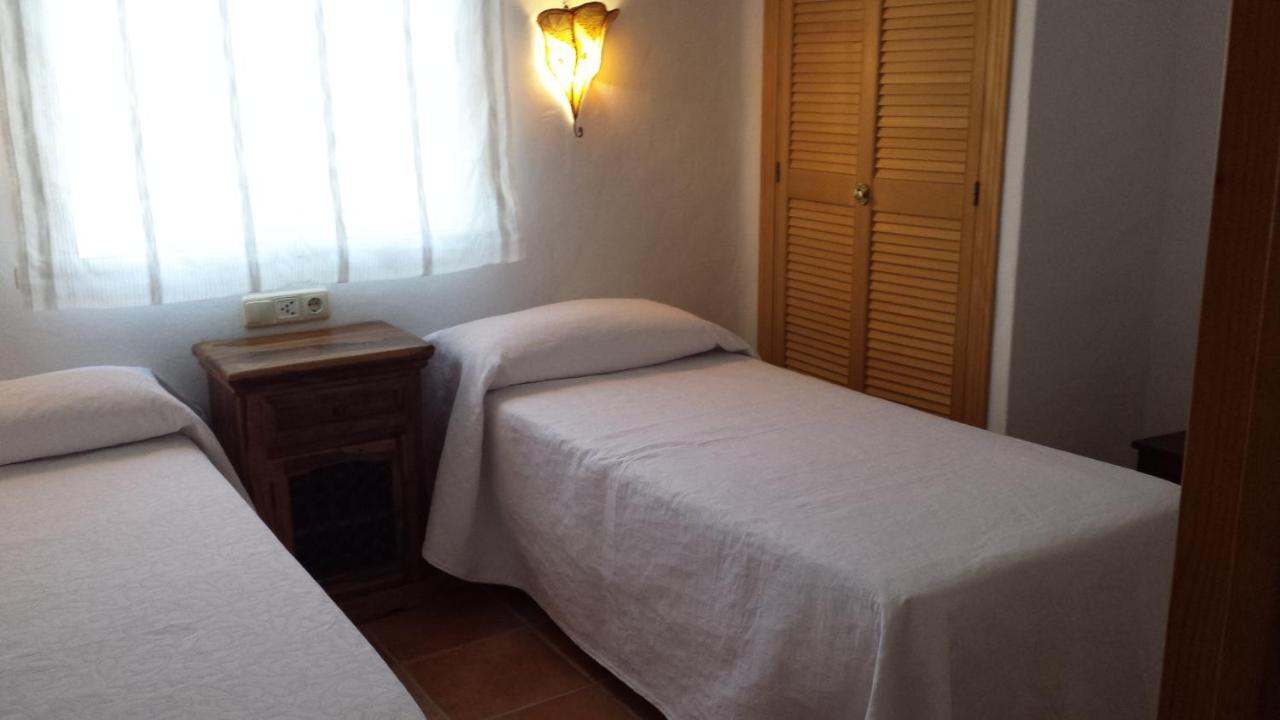 Casas Isabel * Zahora